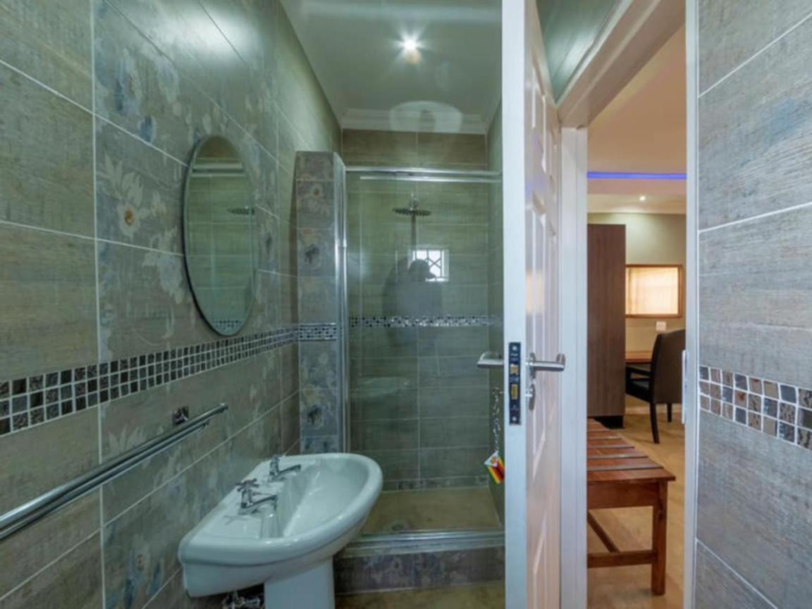 The Shrub Lodge Victoria Falls Phòng bức ảnh
