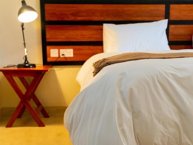 The Shrub Lodge Victoria Falls Ngoại thất bức ảnh