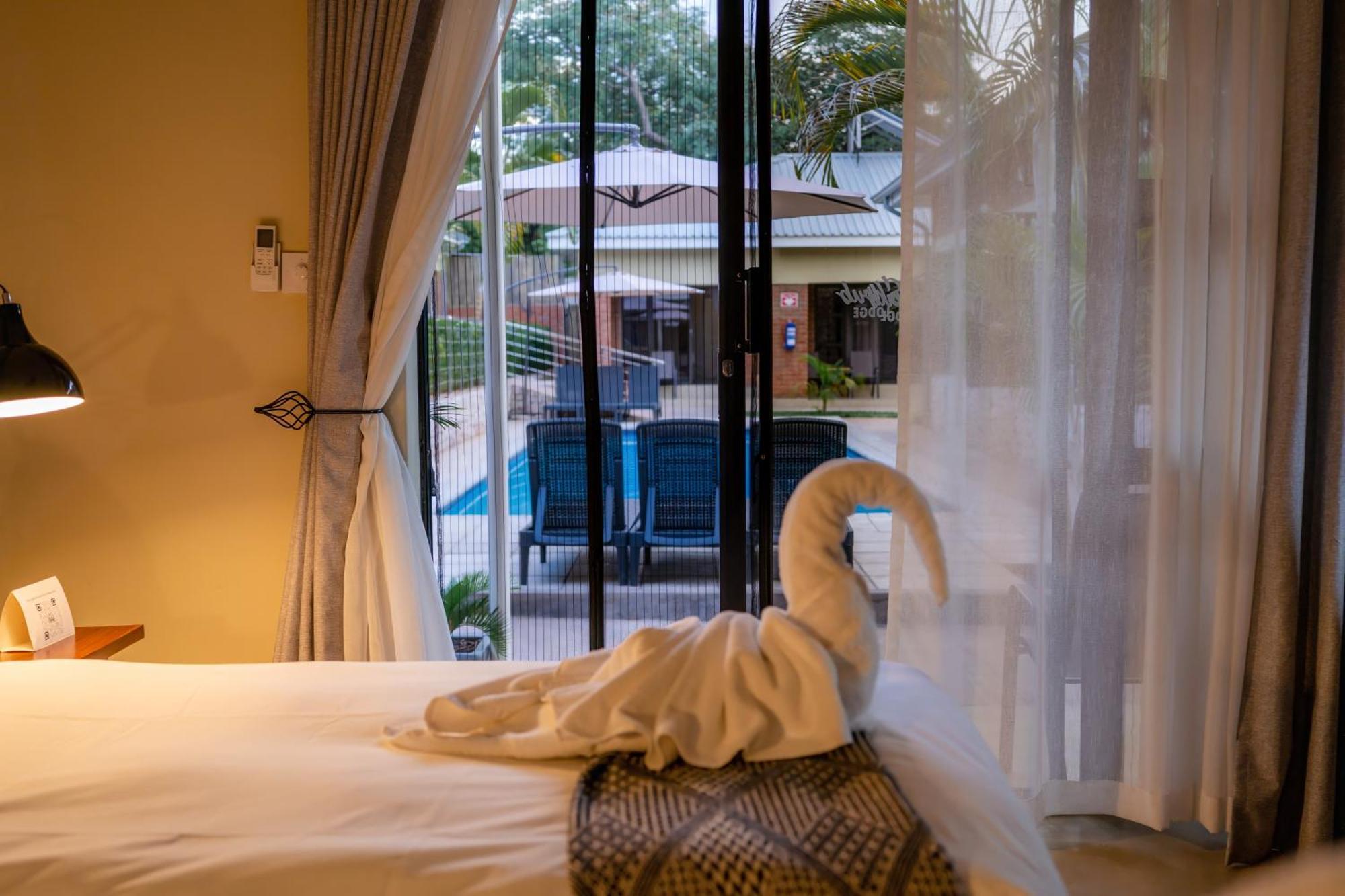 The Shrub Lodge Victoria Falls Ngoại thất bức ảnh